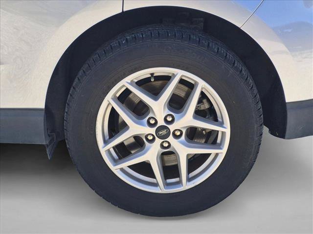 Used 2023 Ford Edge SEL AWD/4WD image 16