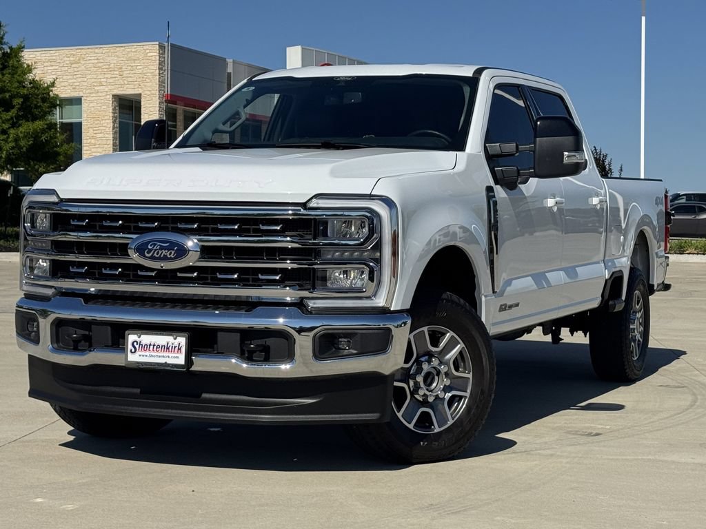 Used 2024 Ford F250 Lariat AWD/4WD image 2
