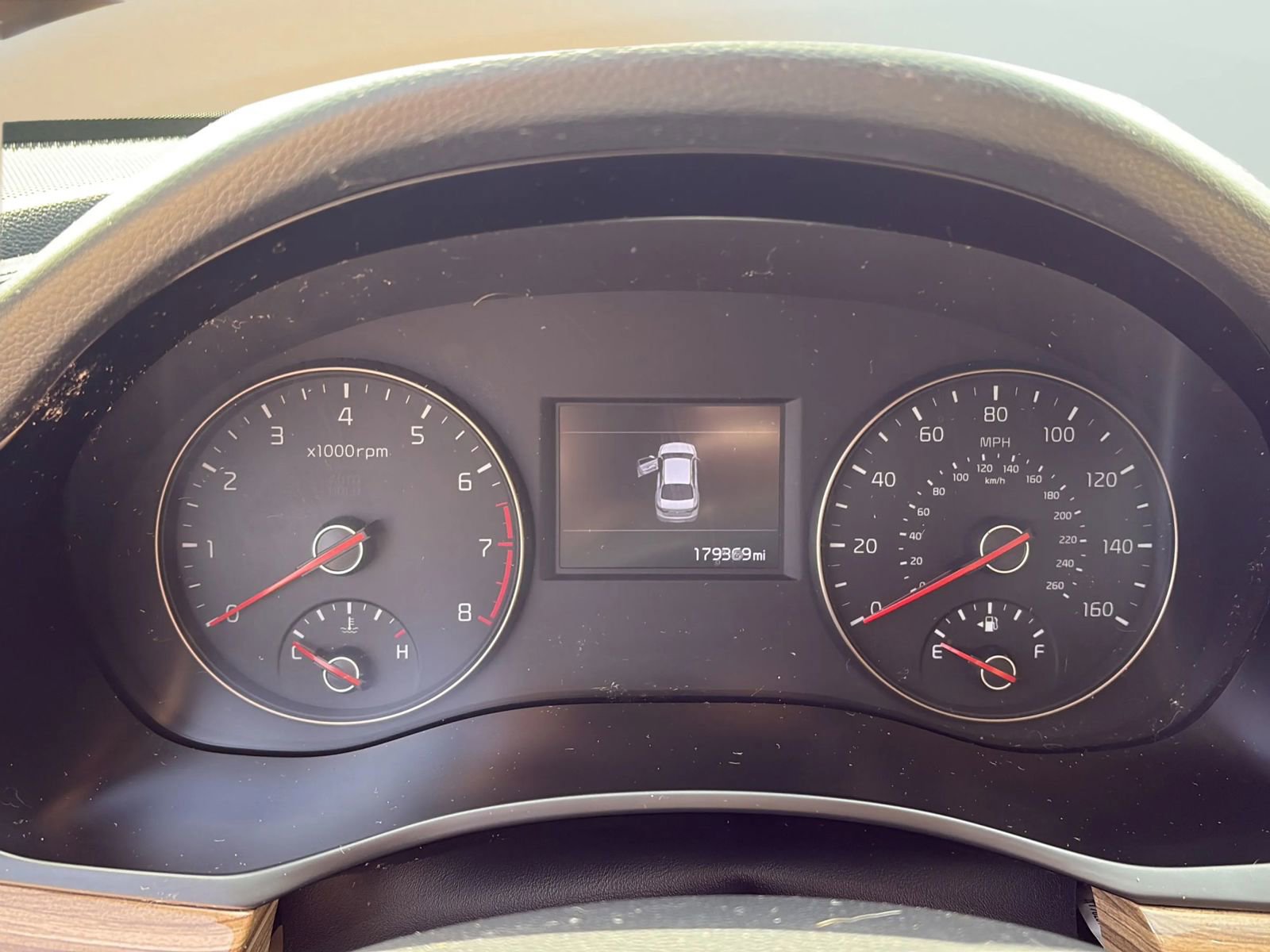 Used 2017 Kia Cadenza Premium FWD image 25