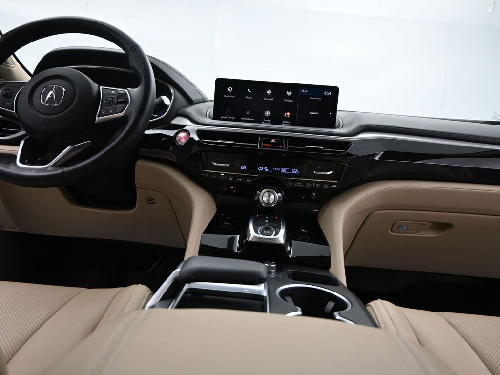 Used 2023 Acura MDX FWD w/ Technology Package image 16
