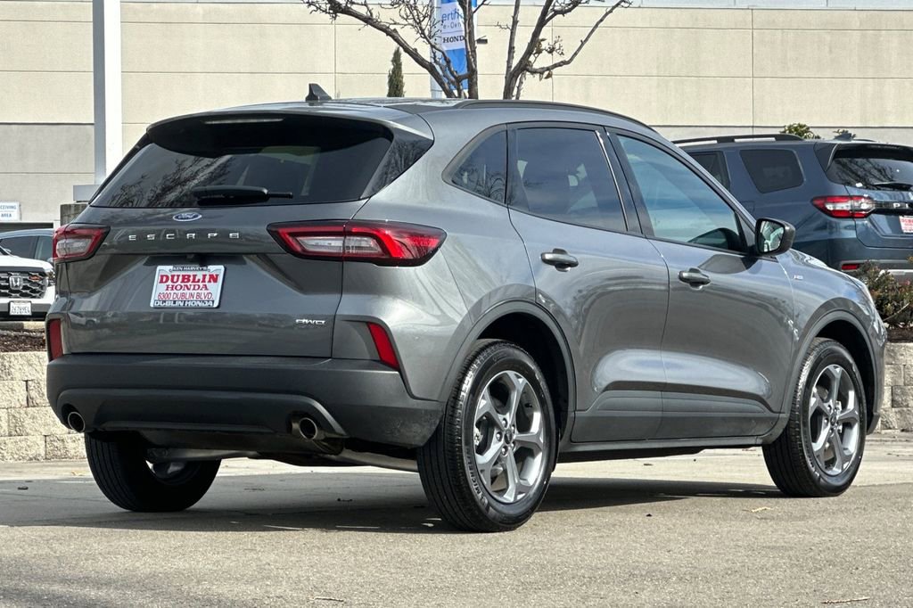 Used 2025 Ford Escape ST-Line image 4
