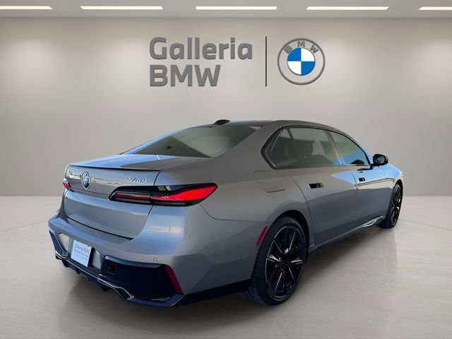 Used 2023 BMW 740i 740i w/ Executive Package image 5