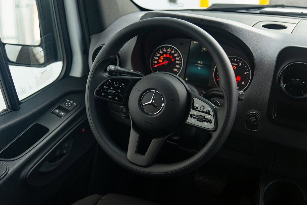 Used 2024 Mercedes-Benz Sprinter 144 Cargo image 29