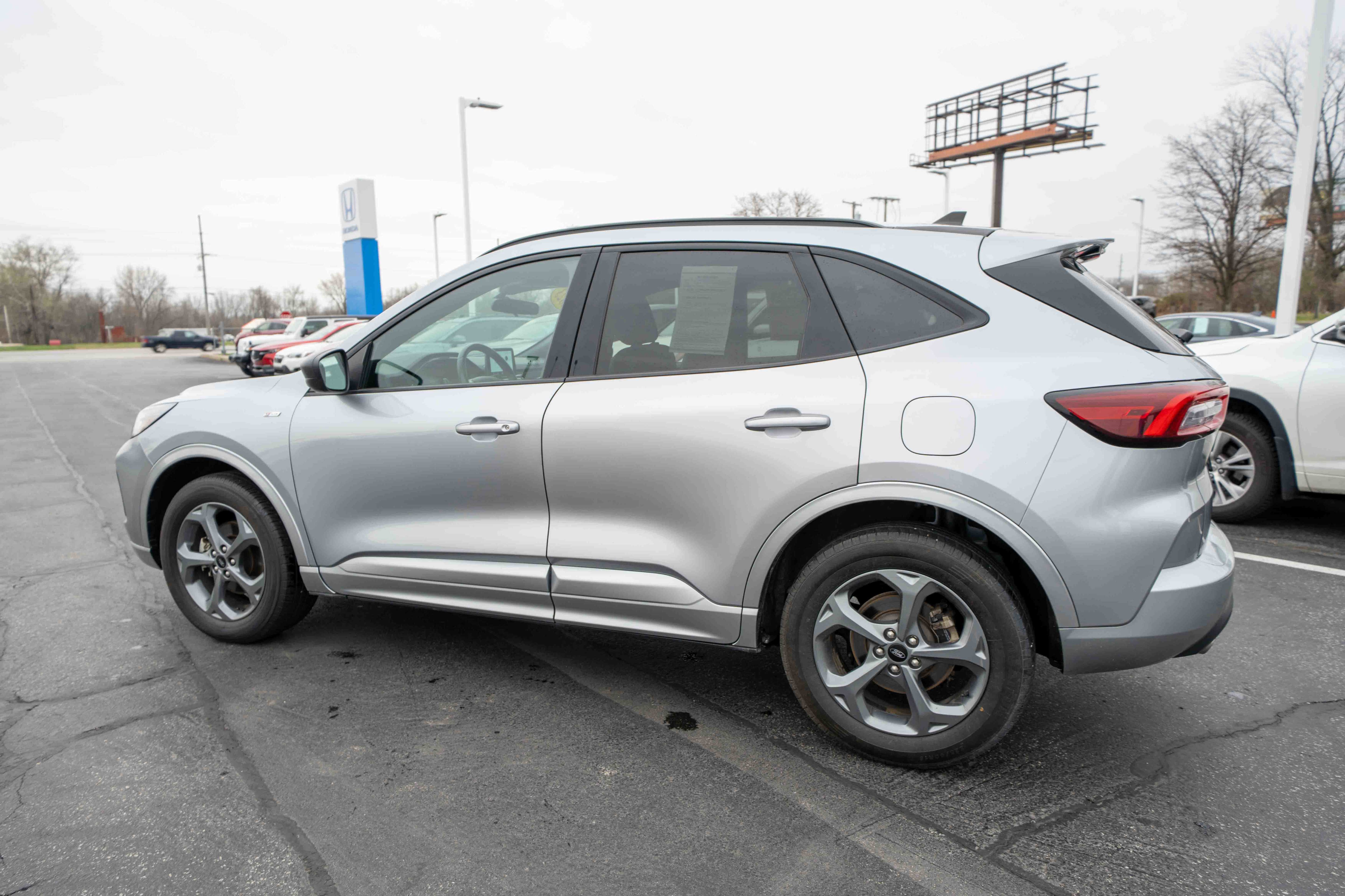 Used 2023 Ford Escape ST-Line image 4