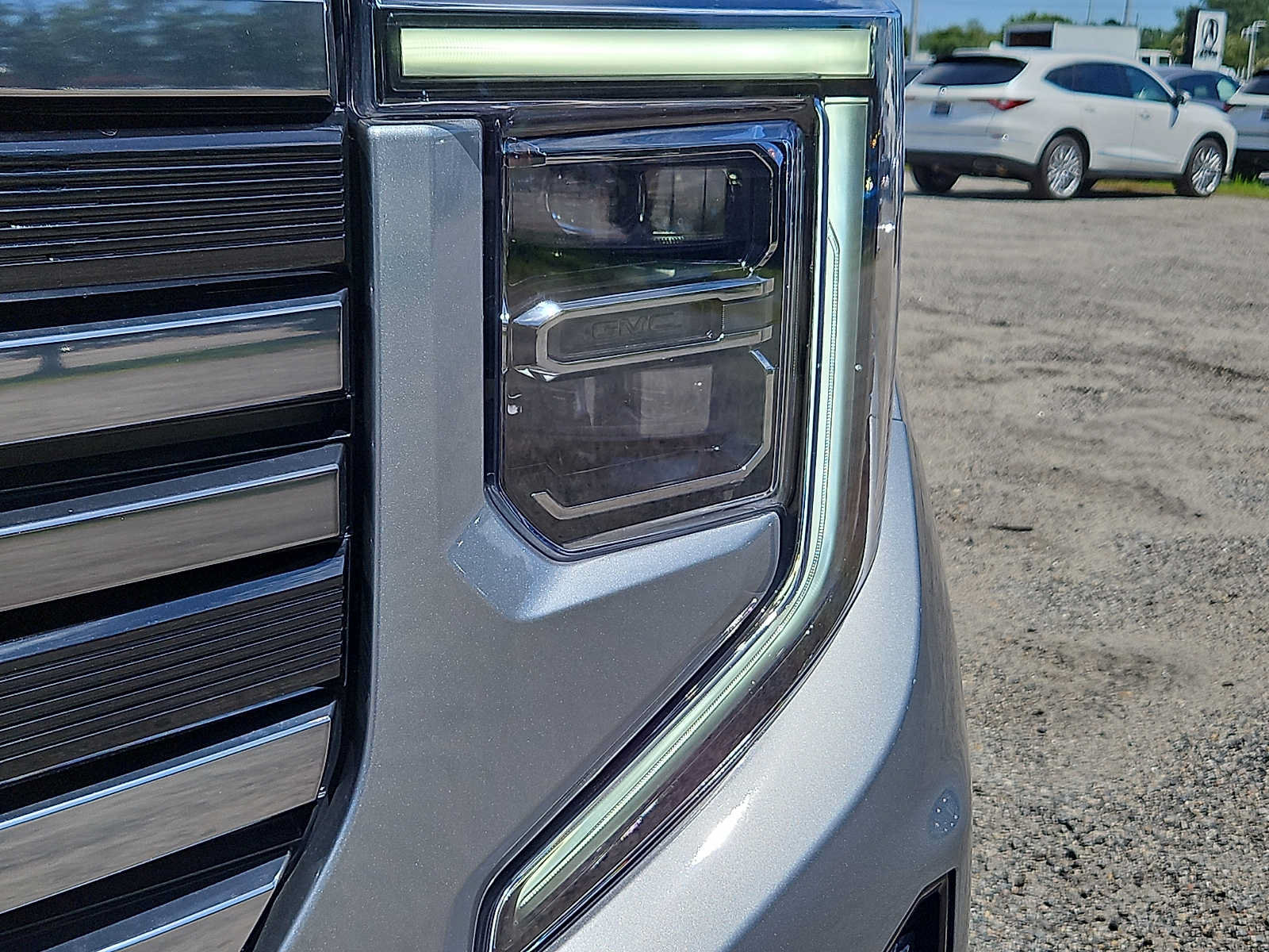 Used 2024 GMC Sierra 1500 AT4 w/ Technology Package AWD/4WD image 9