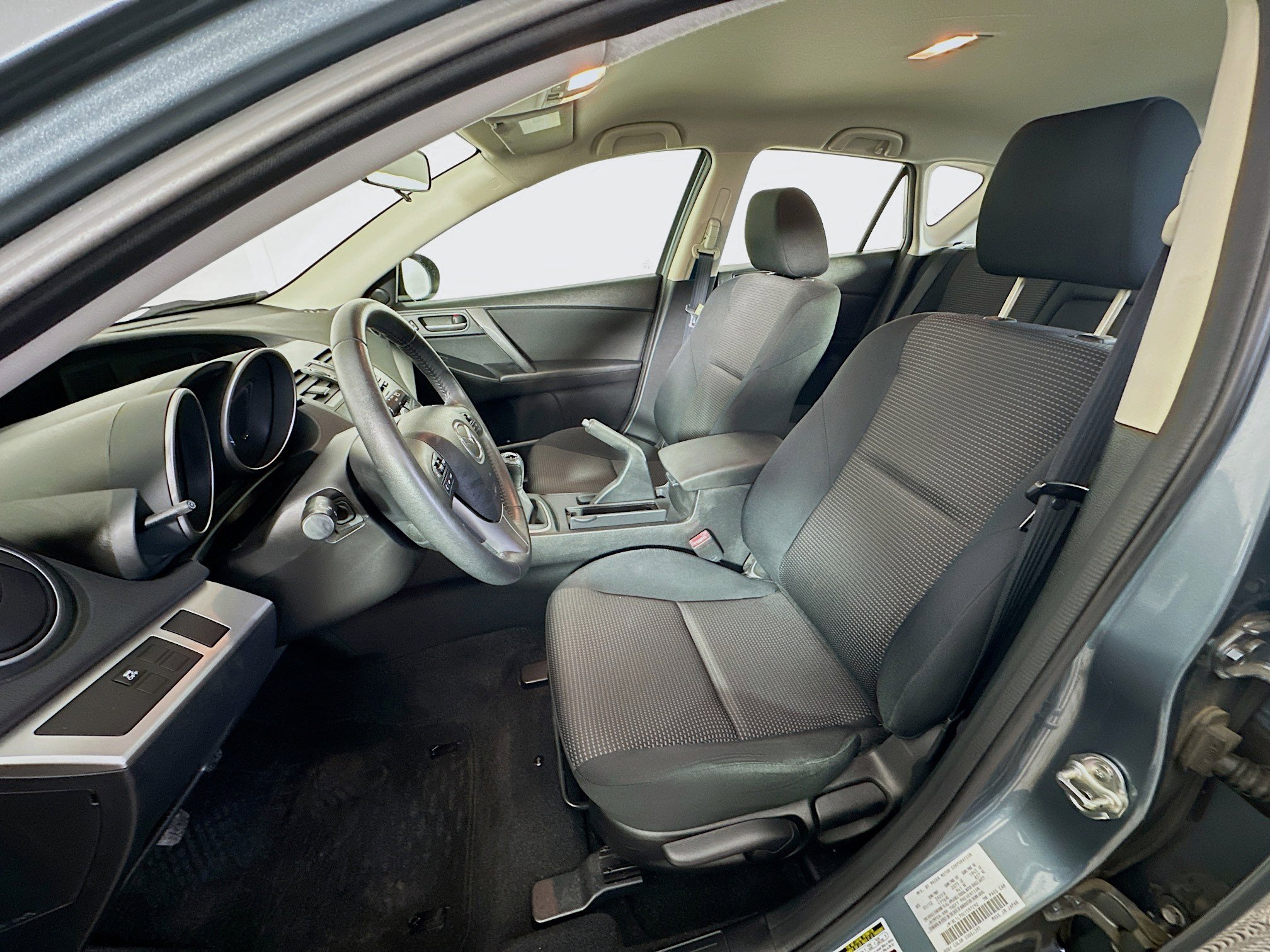 Used 2012 MAZDA MAZDA3 i Touring image 13