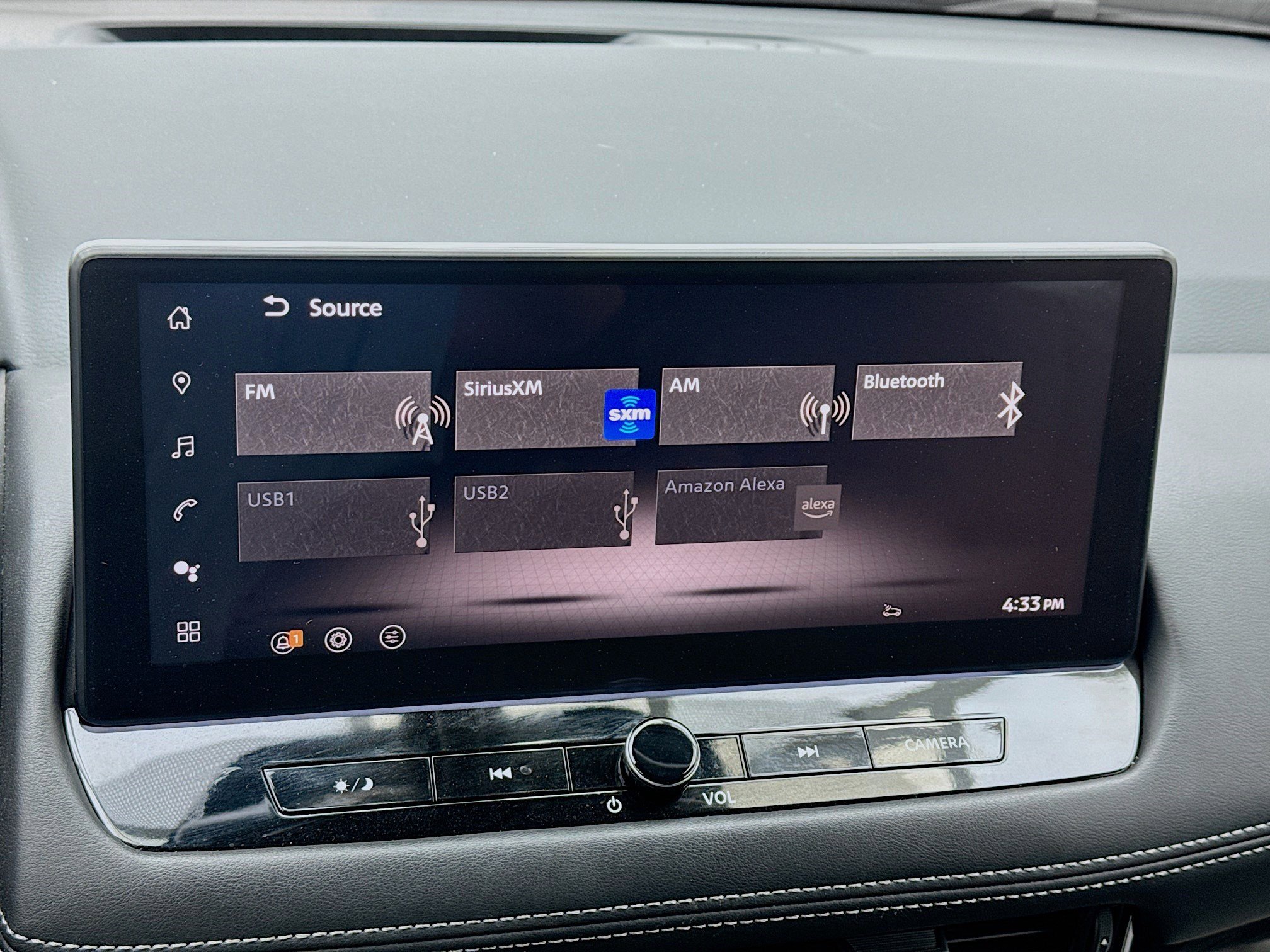 Used 2024 Nissan Rogue SL AWD/4WD image 11