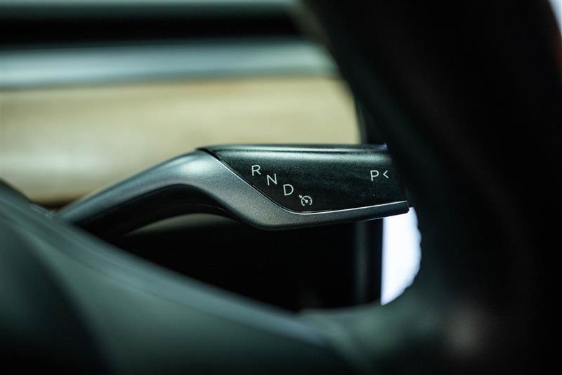 Used 2018 Tesla Model 3 Long Range image 17