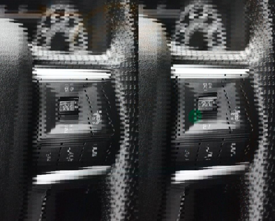 Used 2024 Mitsubishi Outlander SE image 11