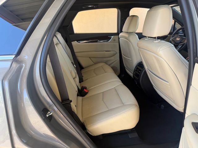 Used 2017 Cadillac XT5 Premium Luxury FWD image 30