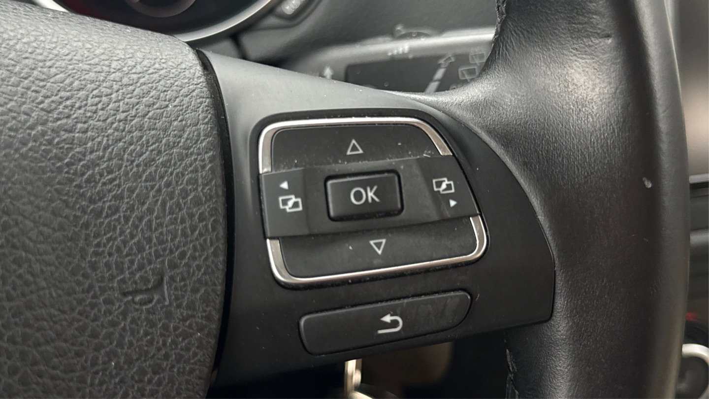 Used 2014 Volkswagen Jetta TDI FWD image 25