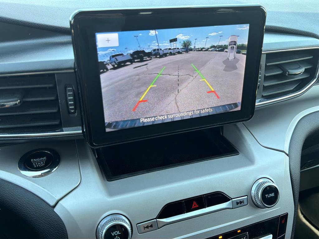 Used 2024 Ford Explorer XLT w/ Equipment Group 202A image 26