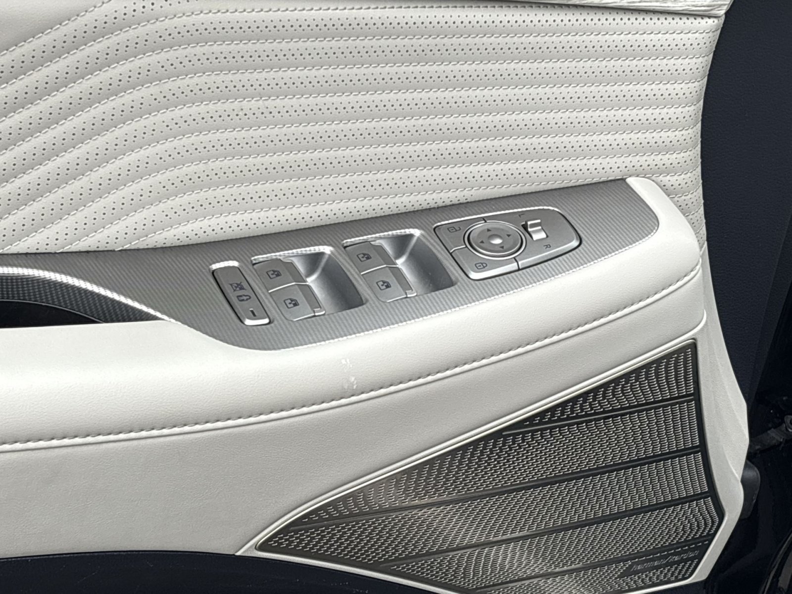 Certified 2025 Hyundai Palisade Calligraphy AWD/4WD image 15