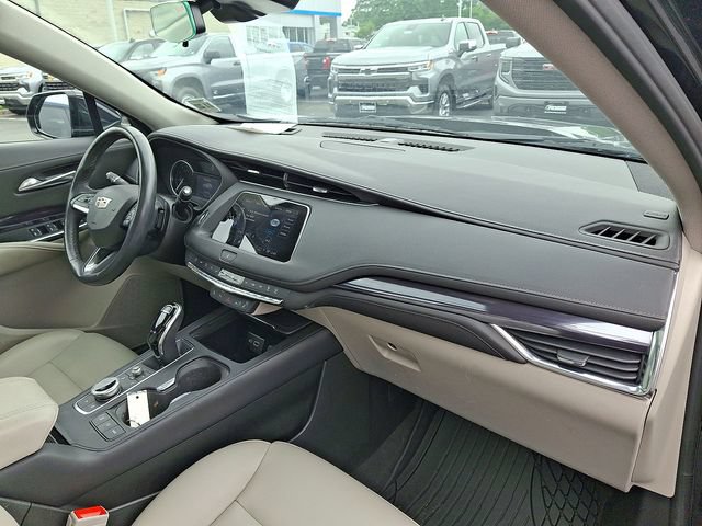 Certified 2023 Cadillac XT4 Luxury w/ Cold Weather Package AWD/4WD image 27