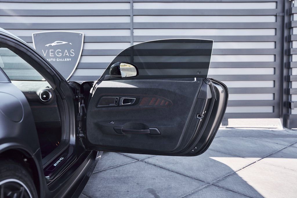 Used 2021 Mercedes-Benz AMG GT Black Series image 43
