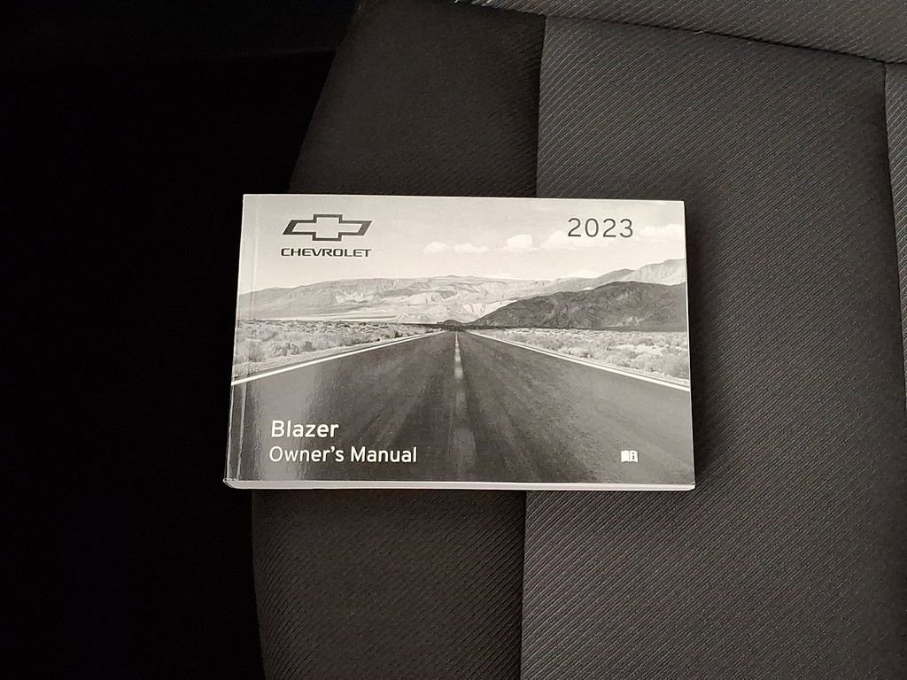 Used 2023 Chevrolet Blazer LT w/ Convenience Package image 25