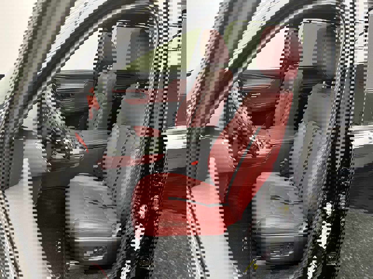 Certified 2025 MAZDA CX-70 3.3 Turbo w/ Premium Plus Pkg image 11