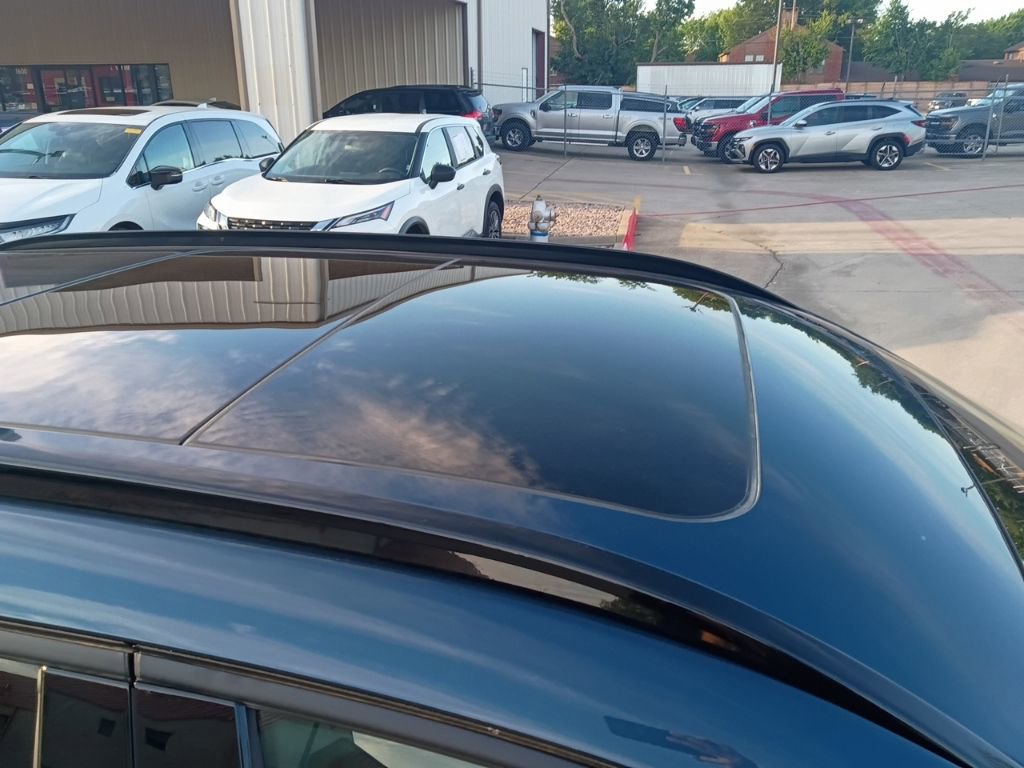 Used 2025 MAZDA CX-50 AWD 2.5 Hybrid w/ Premium Pkg image 8