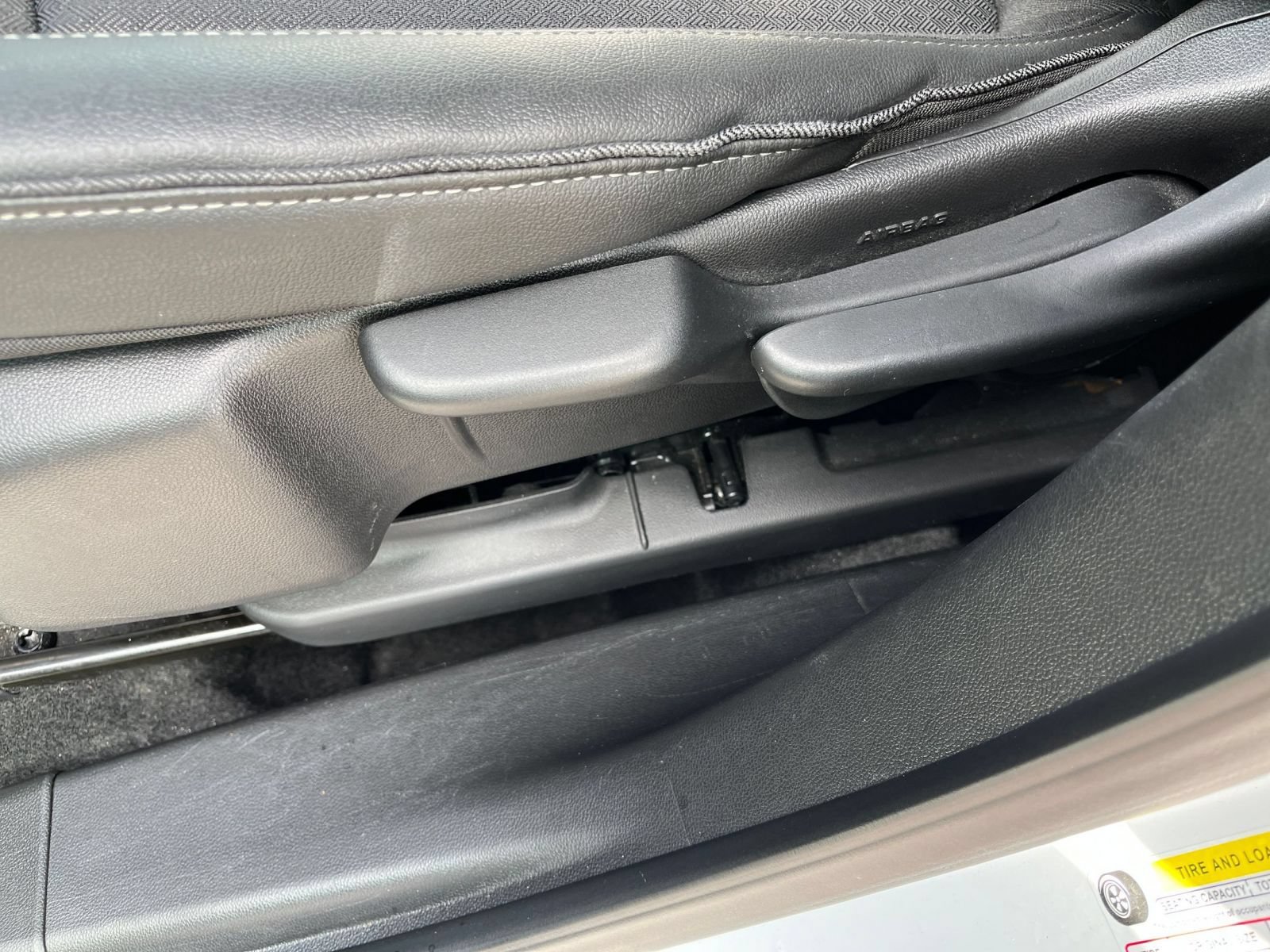 Used 2025 Buick Encore GX Preferred FWD image 21