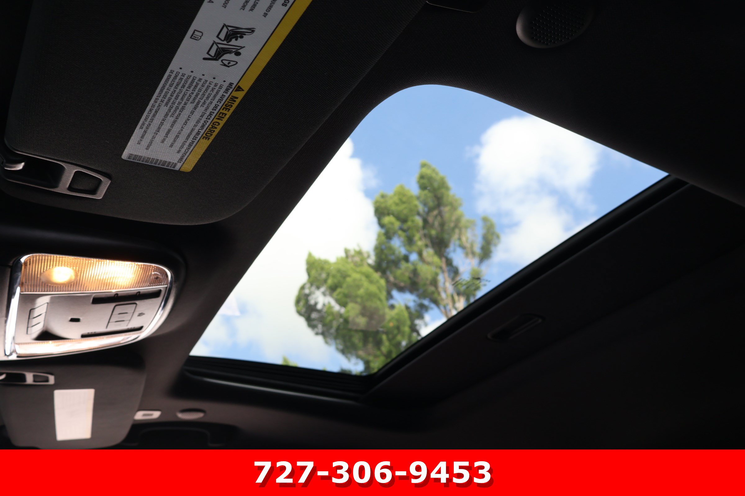 Used 2021 Jeep Grand Cherokee Laredo X AWD/4WD image 23