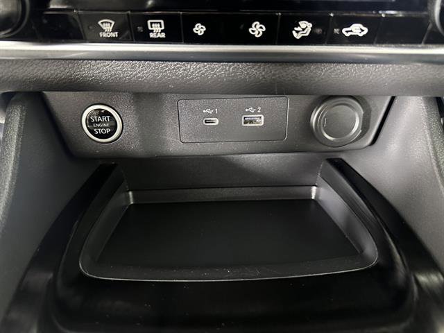 Used 2023 Nissan Rogue SV AWD/4WD image 32