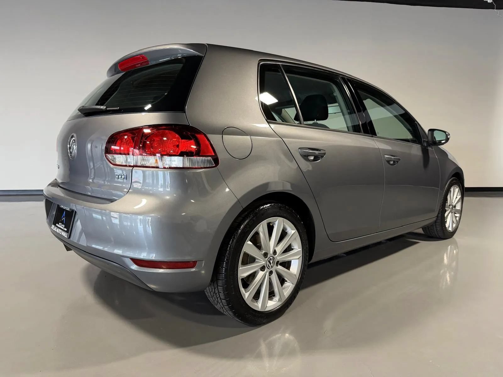 Used 2014 Volkswagen Golf TDI FWD image 4