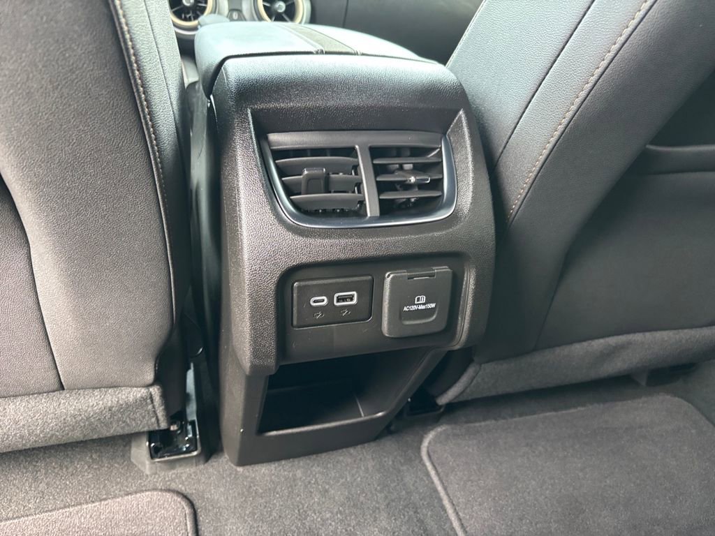 Used 2024 Chevrolet Blazer Premier w/ Enhanced Convenience Package AWD/4WD image 33