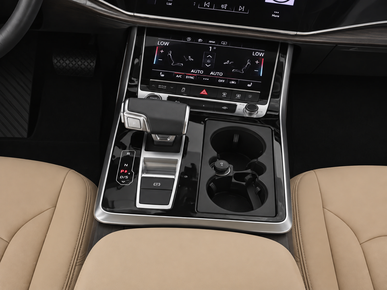 Certified 2025 Audi Q7 2.0T Premium w/ Convenience Plus Package AWD/4WD image 18