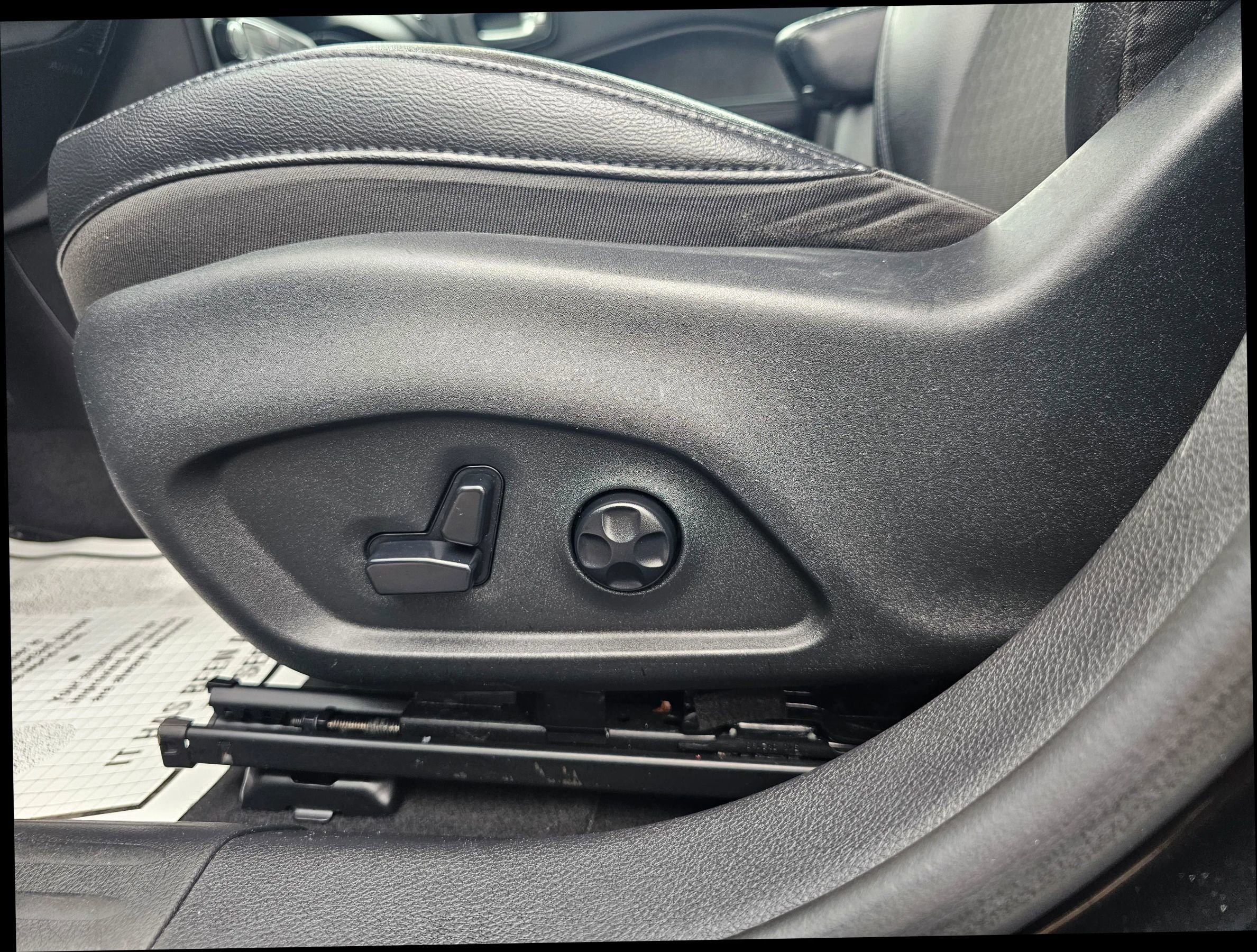 Used 2019 Jeep Compass Latitude image 11