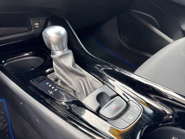 Used 2021 Toyota C-HR XLE FWD image 15