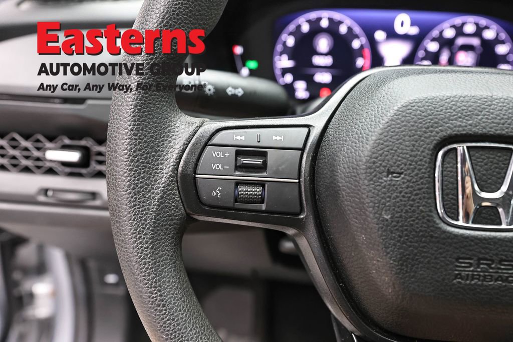 Used 2025 Honda Accord SE image 15