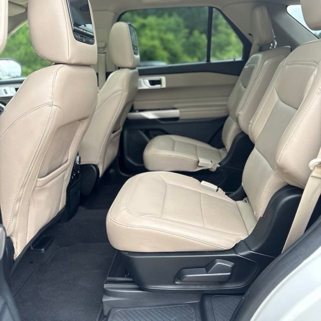 Used 2023 Ford Explorer Limited w/ Limited Technology Package RWD image 27