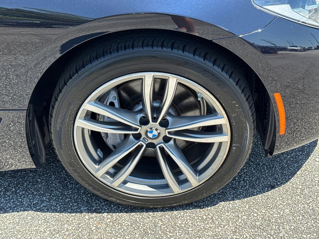 Used 2018 BMW 640i Gran Turismo xDrive w/ M Sport Package AWD/4WD image 12