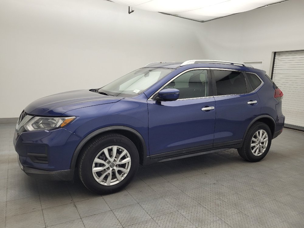 Used 2020 Nissan Rogue SV FWD image 2