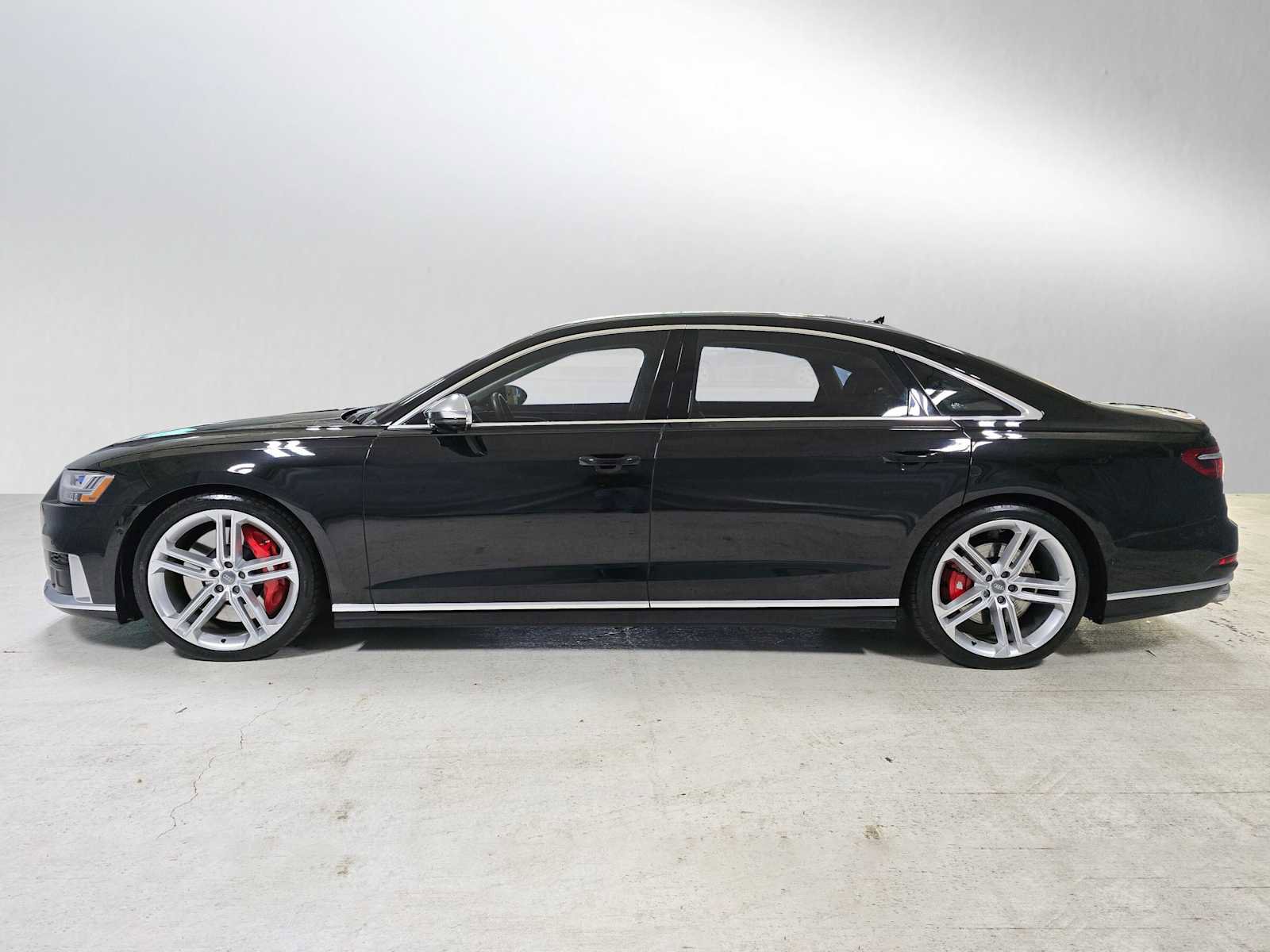 Used 2020 Audi S8 L w/ S8 Executive Package AWD/4WD image 6