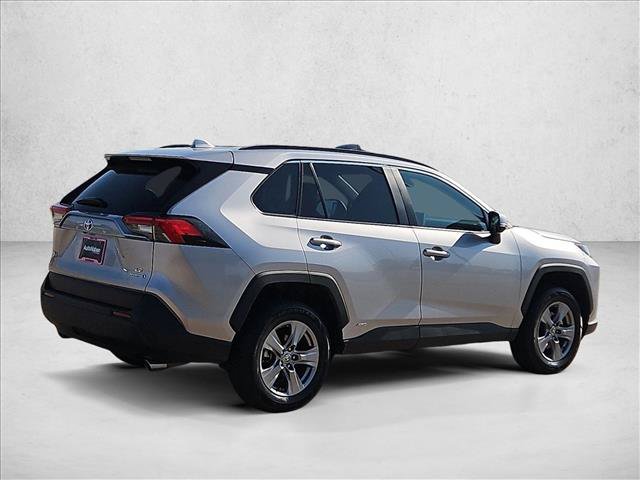 Used 2024 Toyota RAV4 LE AWD/4WD image 5
