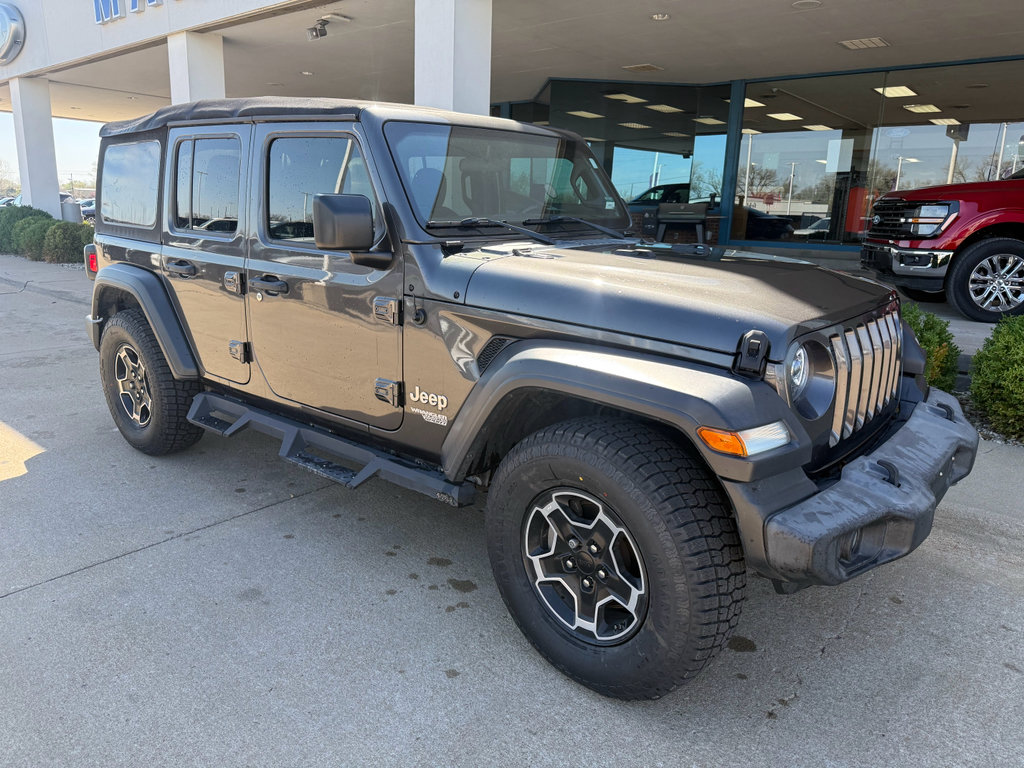 Used 2018 Jeep Wrangler Unlimited Sport S AWD/4WD image 3