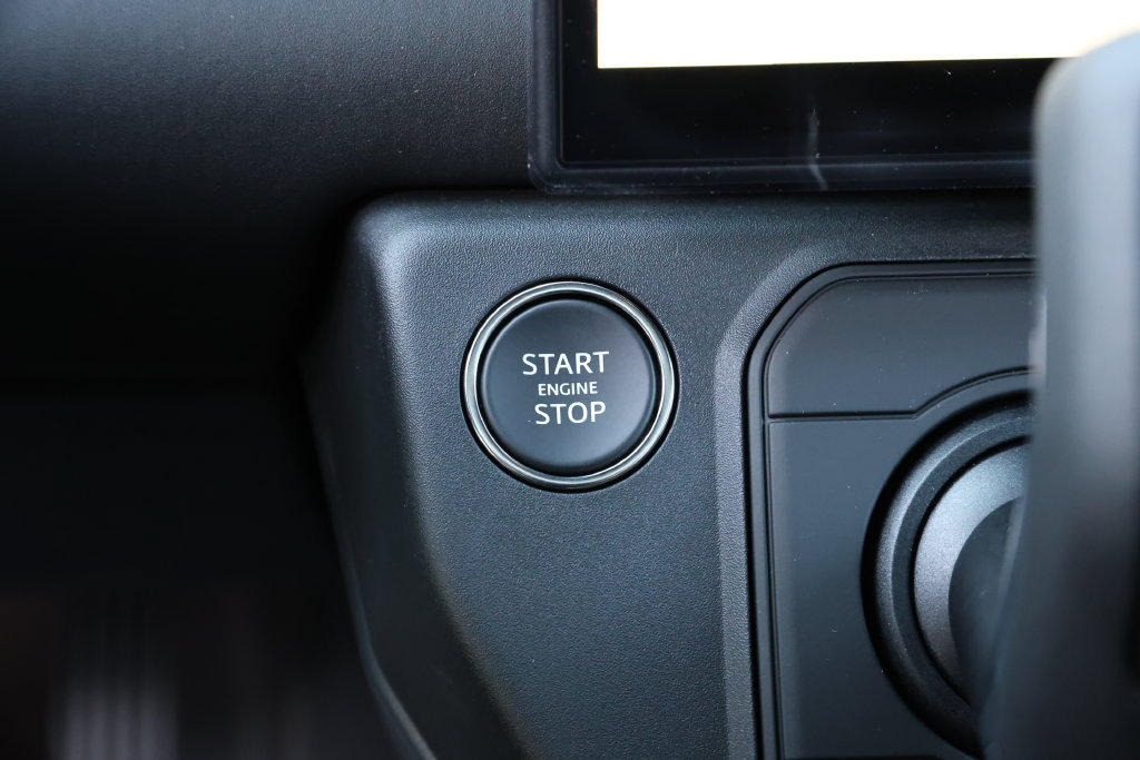 New 2026 Land Rover Defender 110 X-Dynamic SE AWD/4WD image 23