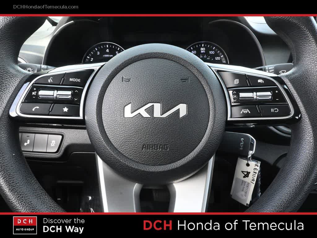 Used 2024 Kia Forte LXS w/ LXS Technology Package FWD image 9