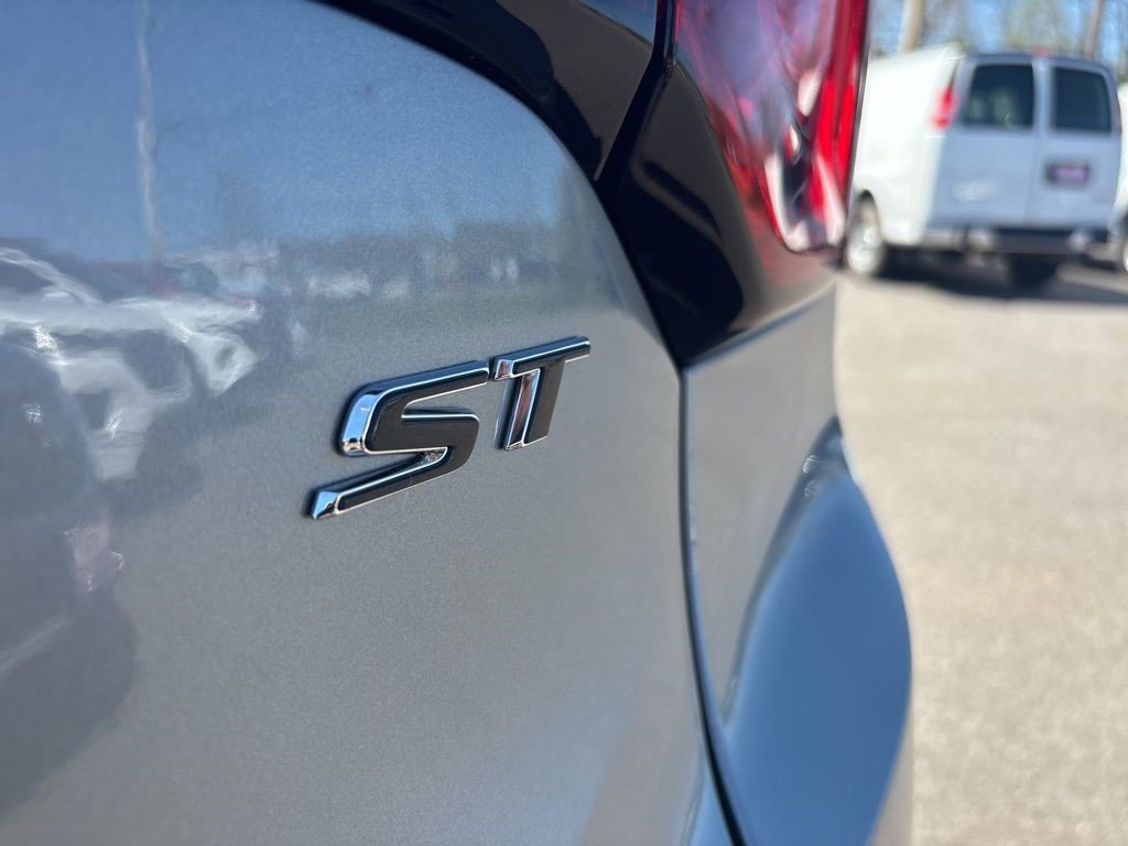 Certified 2024 Buick Encore GX Sport Touring w/ Comfort Package image 6