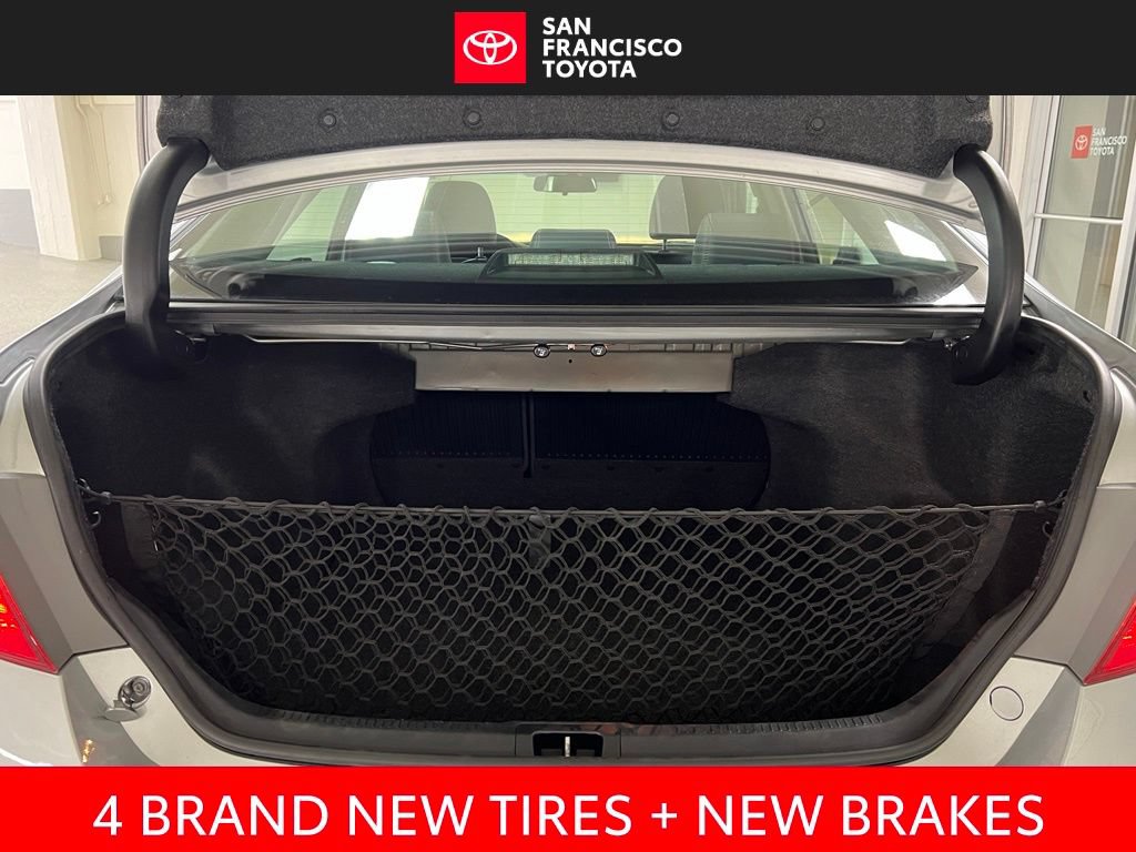 Used 2015 Toyota Camry SE FWD image 34