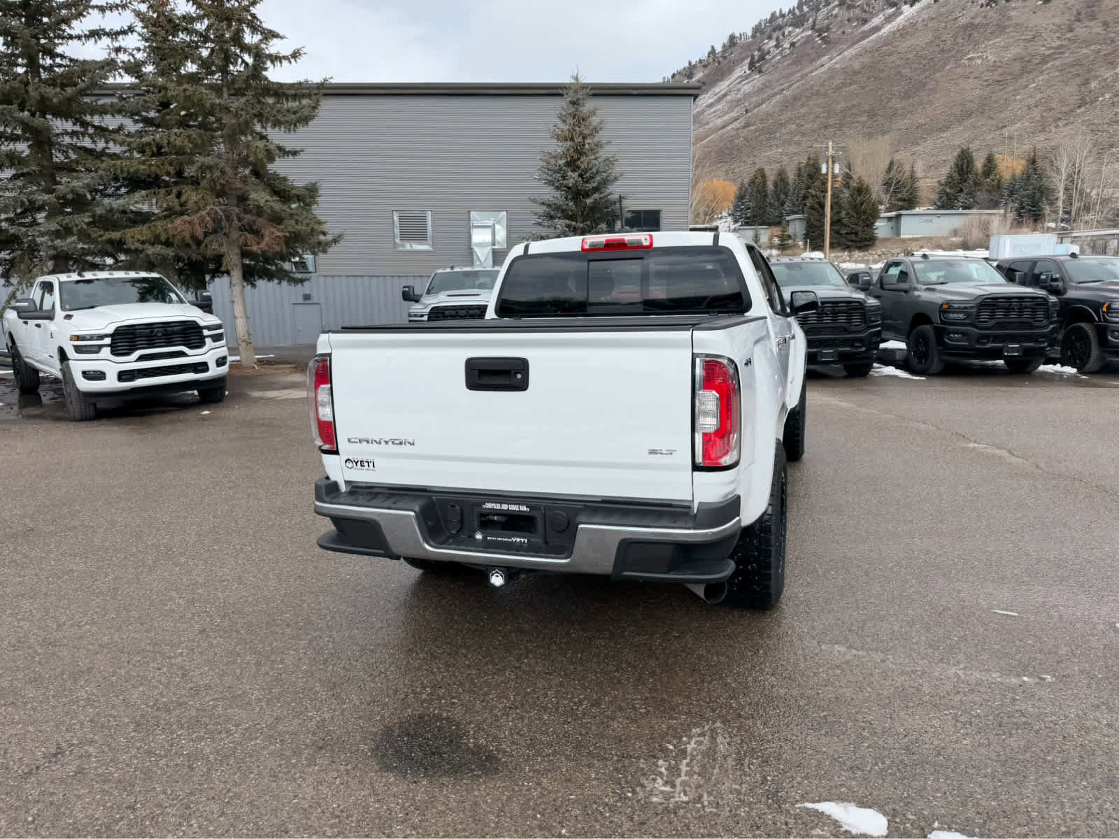 Used 2018 GMC Canyon SLT w/ Driver Alert Package image 13
