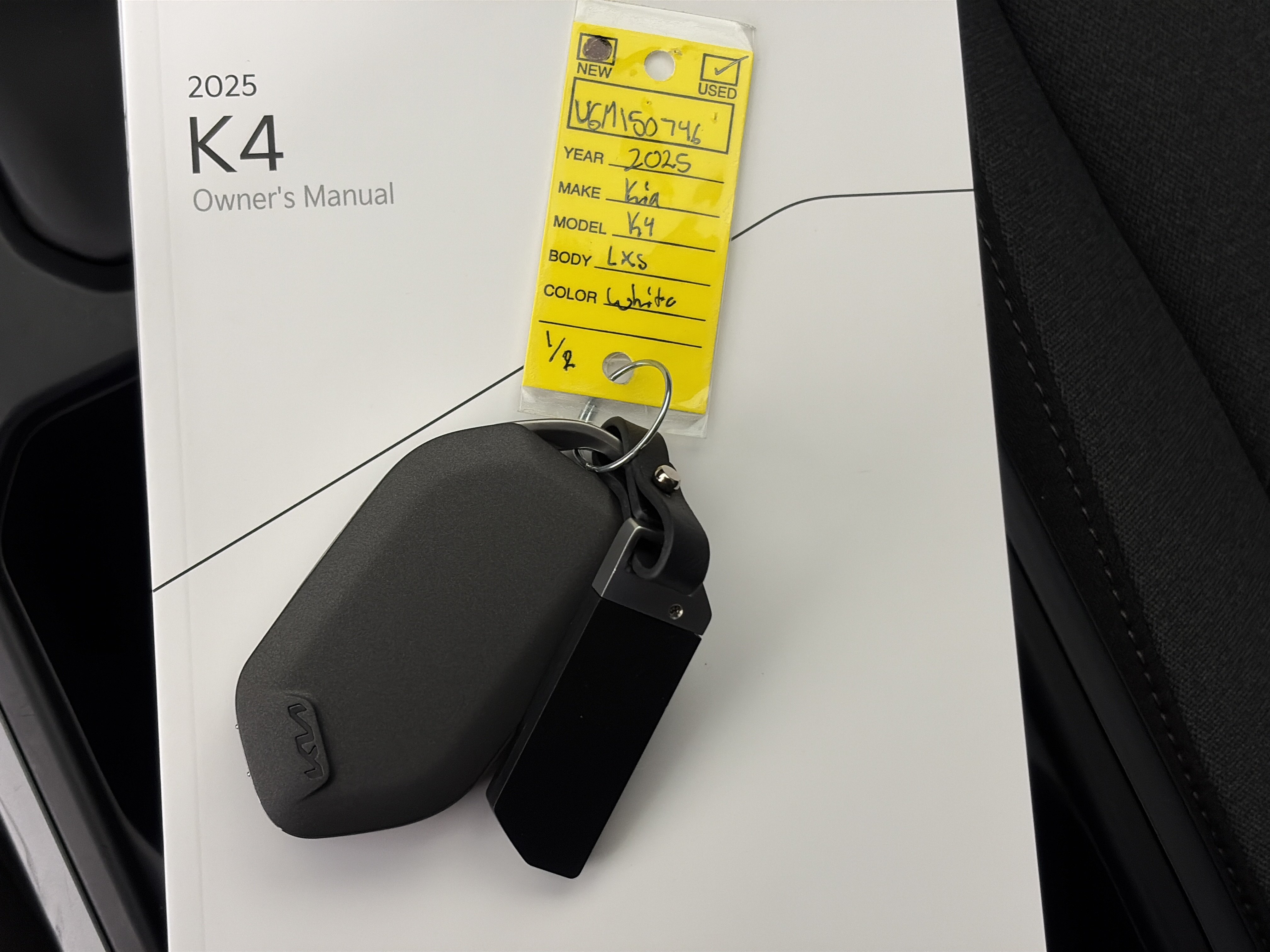 Used 2025 Kia K4 FWD image 33