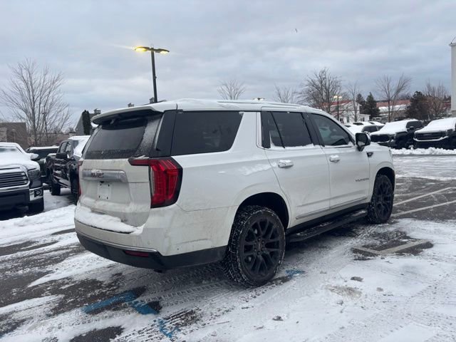 Used 2022 GMC Yukon SLT w/ SLT Premium Package image 5