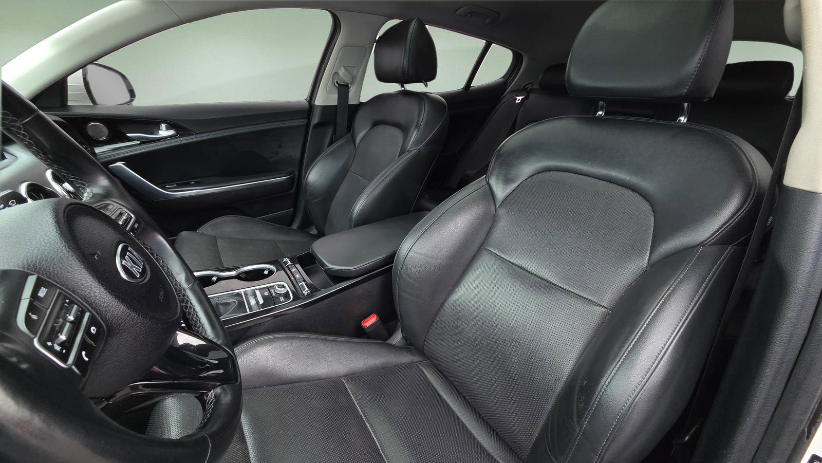 Used 2019 Kia Stinger Premium image 18