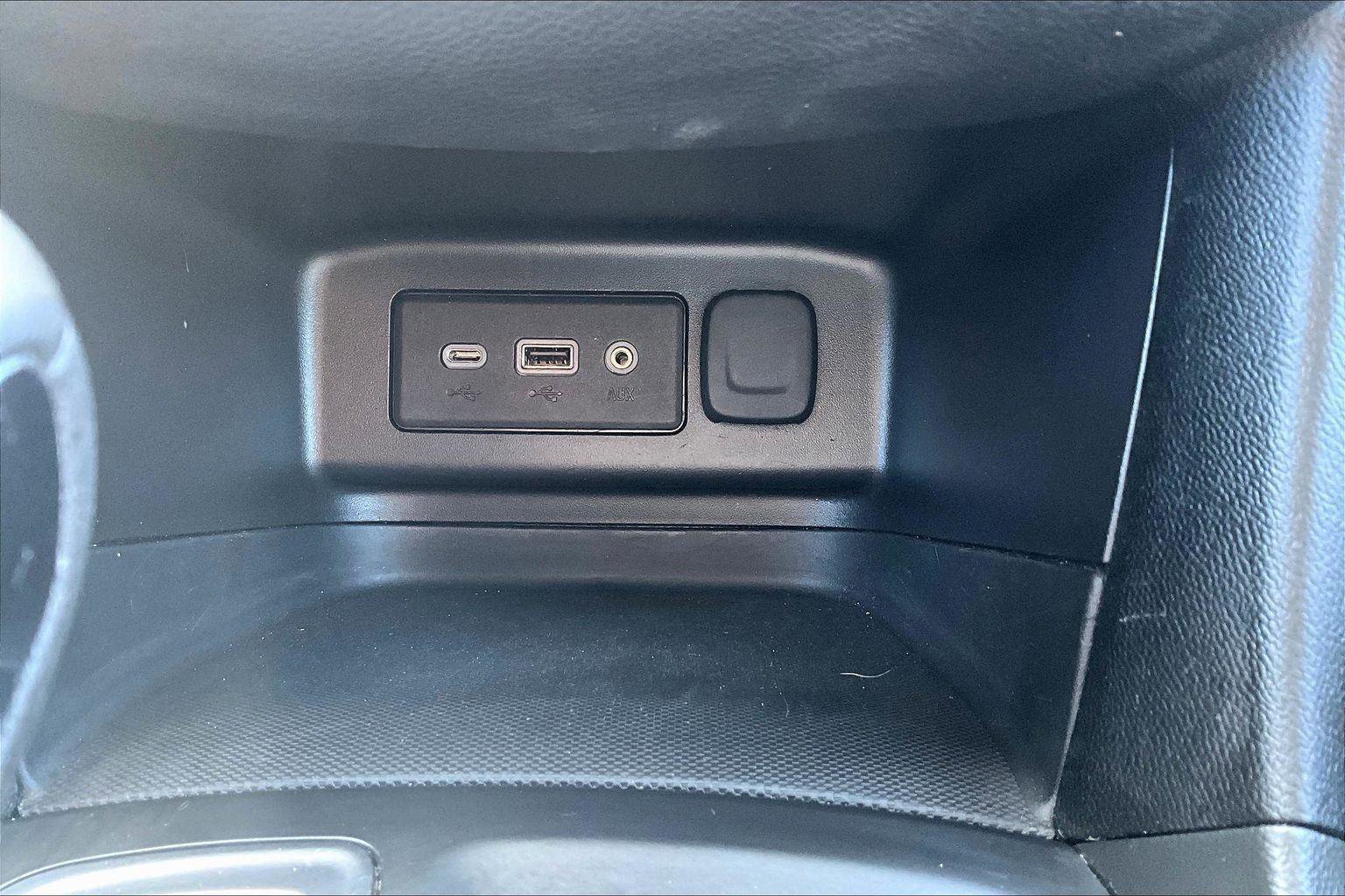 Used 2023 Chevrolet Equinox LT image 31