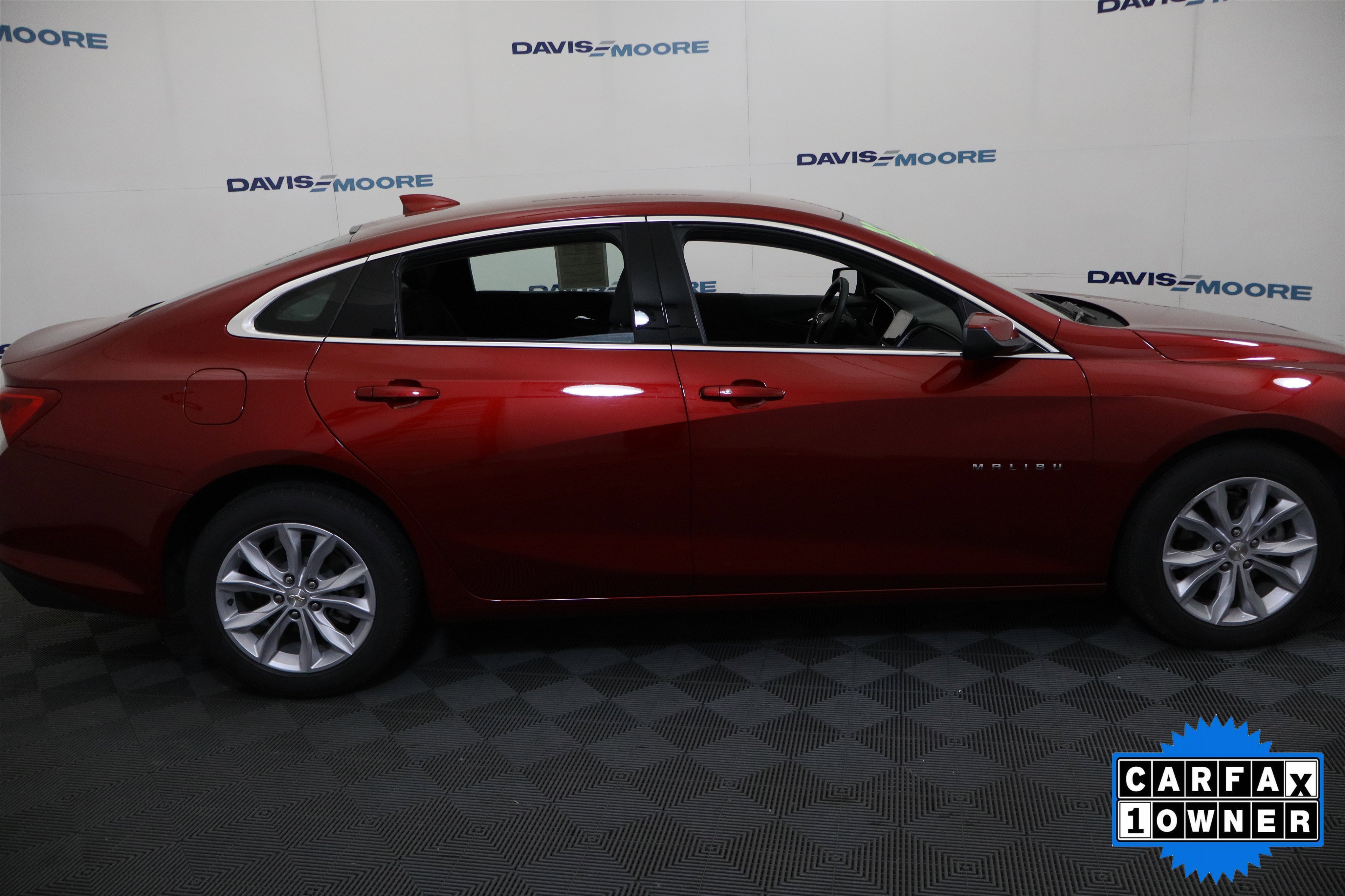 Used 2025 Chevrolet Malibu LT image 5