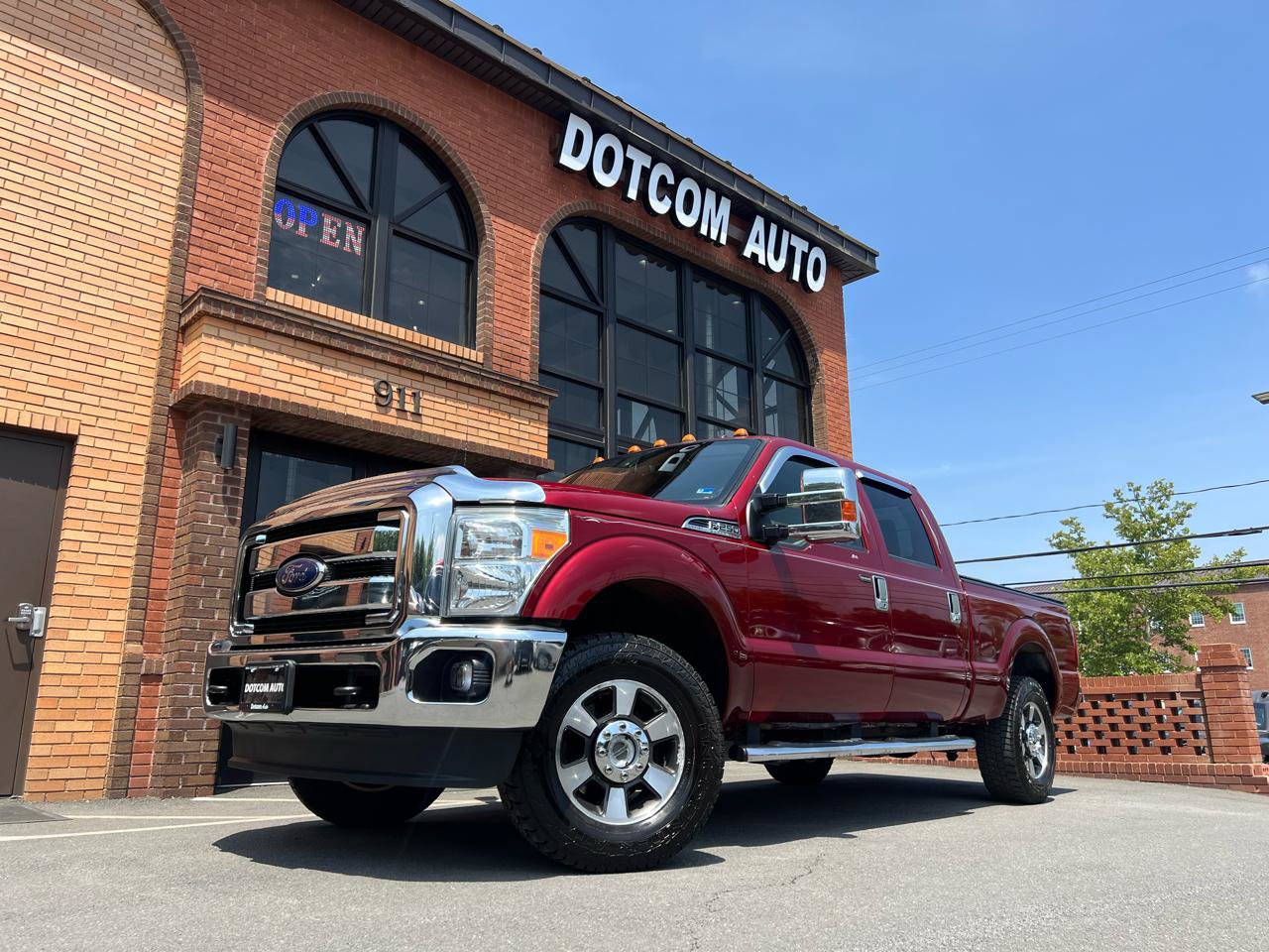 Used 2015 Ford F250 Lariat w/ Lariat Interior Package AWD/4WD image 3