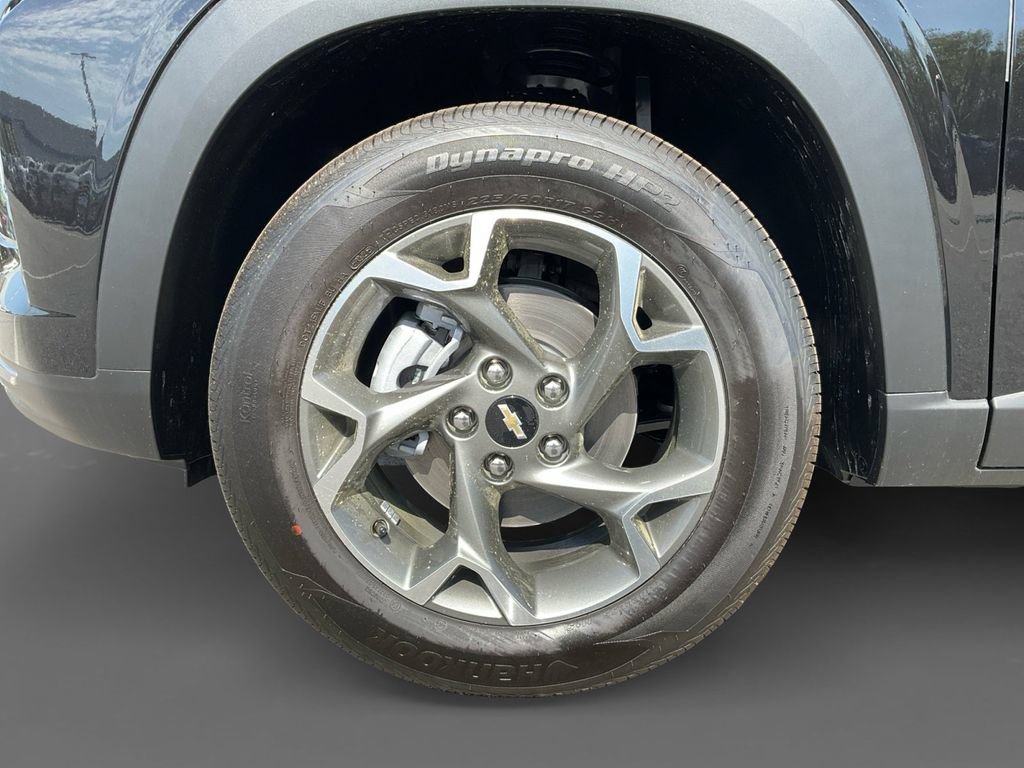 New 2026 Chevrolet Trax LT w/ Driver Confidence Package FWD image 14