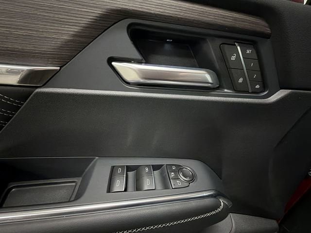 New 2026 GMC Acadia Denali w/ Super Cruise Package image 22